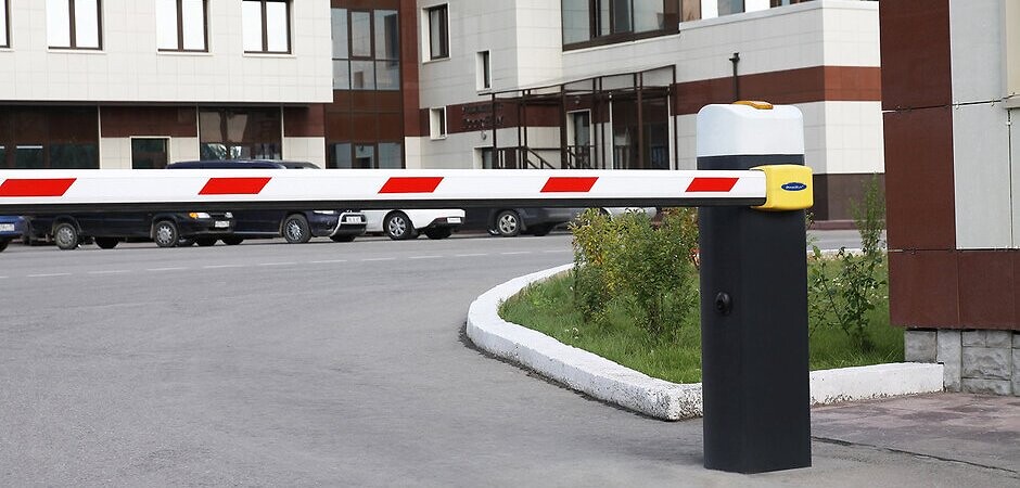 Как выбрать шлагбаум для жилого комплекса?